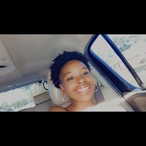 Meet your Posher, Joy